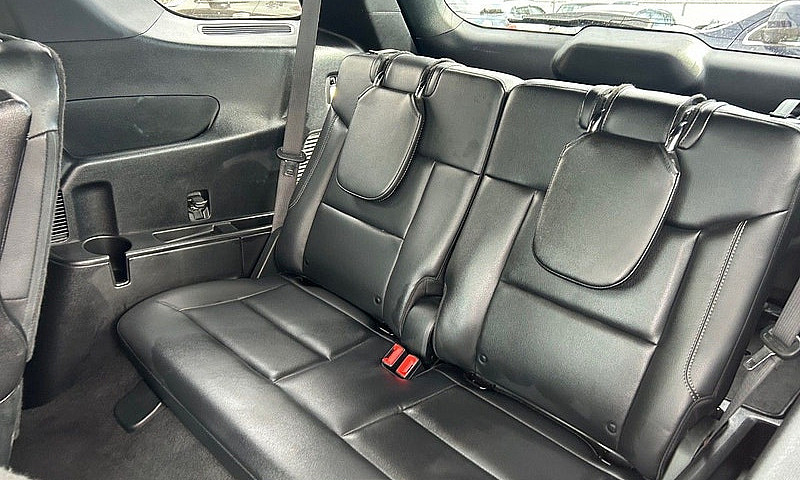 2020 Ford Explorer...