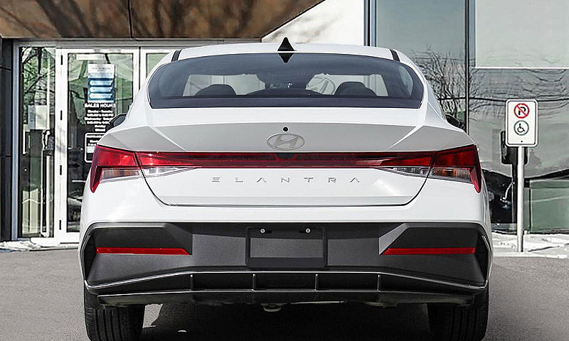 2025 Hyundai Elantra...