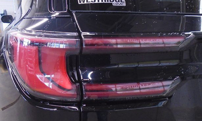 2025 Gmc Acadia At4...
