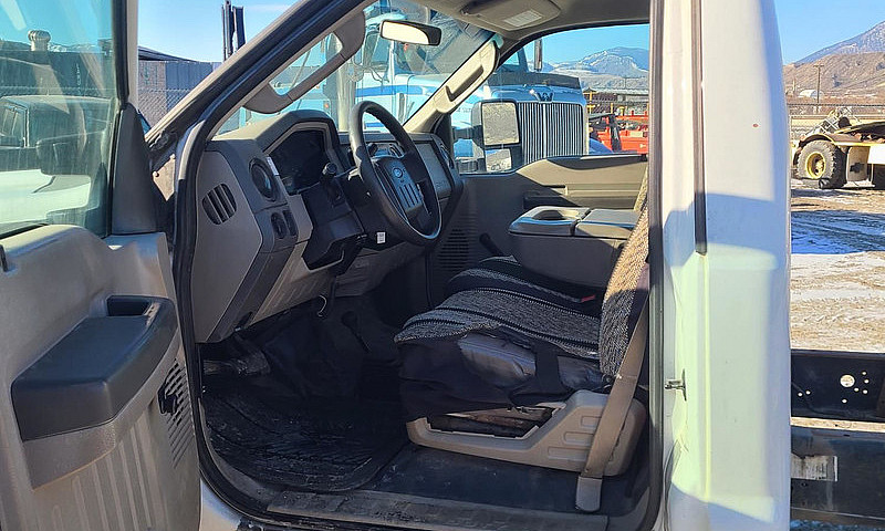 2008 Ford F550...