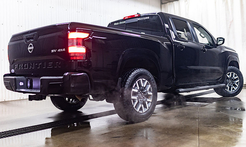 2023 Nissan Frontier...
