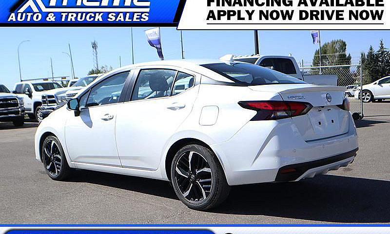2024 Nissan Versa Sr...