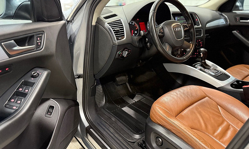 2011 Audi Q5 Premium...