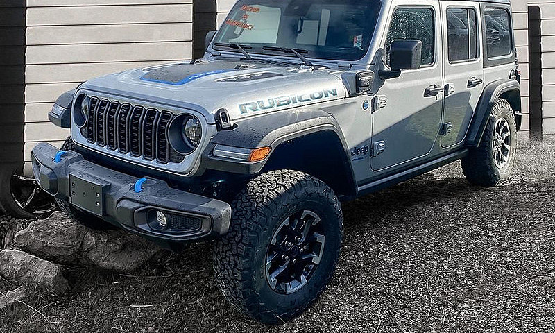 2024 Jeep Wrangler 4...