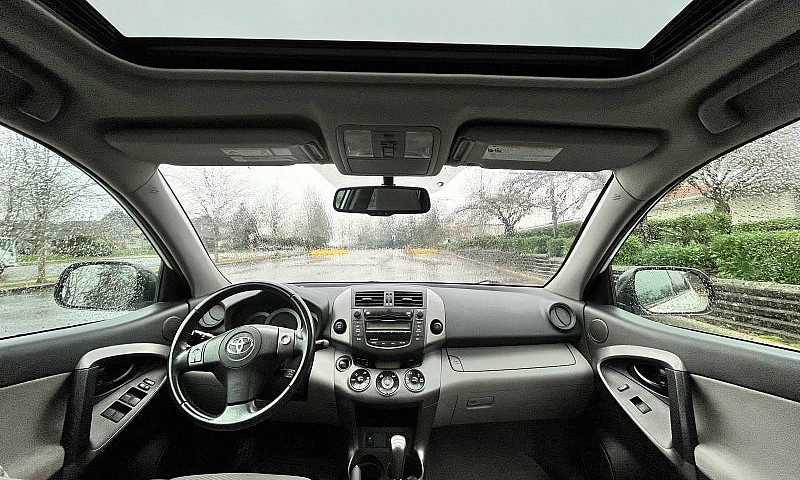 2011 Rav4 Limited V6...