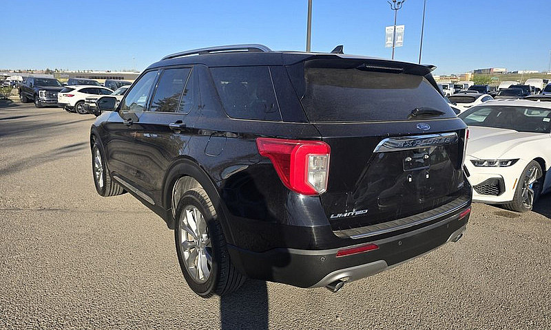 2023 Ford Explorer L...