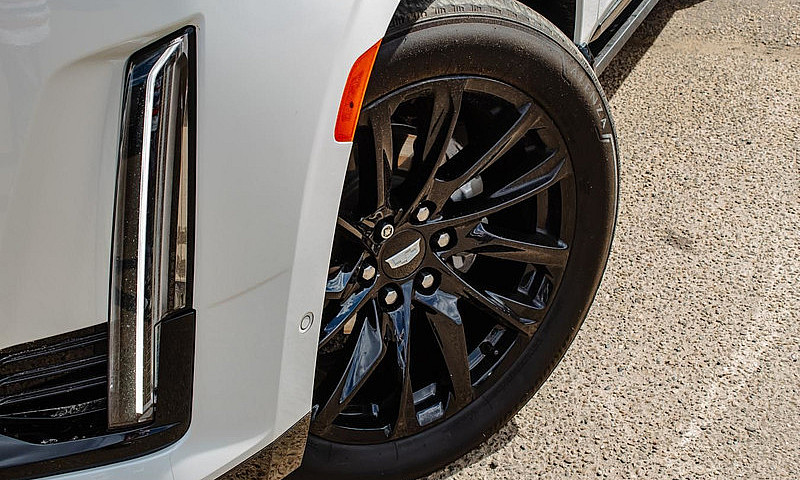 2022 Cadillac Escala...