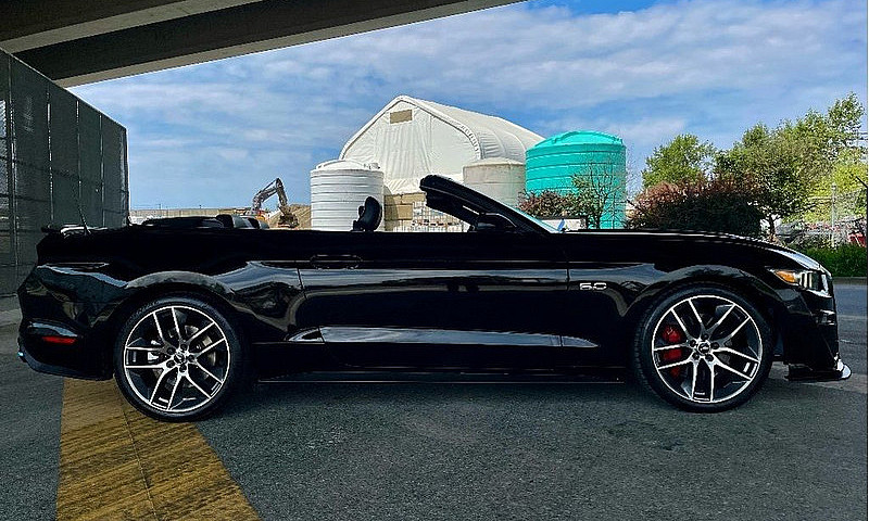 2016 Ford Mustang 5....