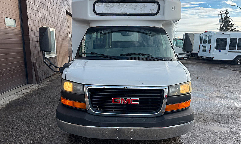 2011 Gmc Savana 4500...