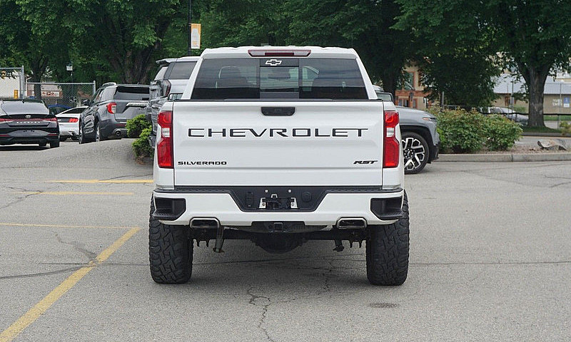 2022 Chevrolet Silve...