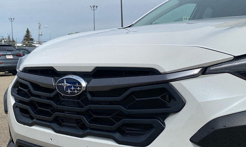 2025 Subaru Crosstre...