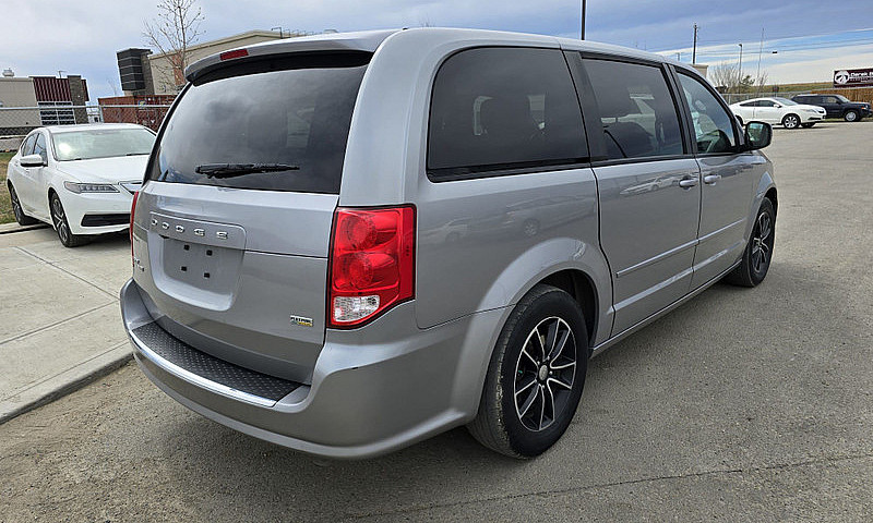2017 Dodge Grand Car...