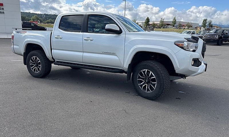 2021 Toyota Tacoma 4...