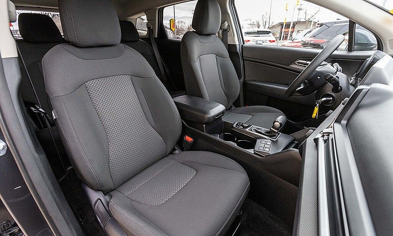 2023 Kia Sportage Lx...