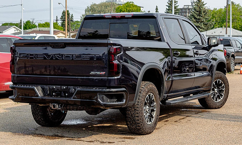 2023 Chevrolet Silve...