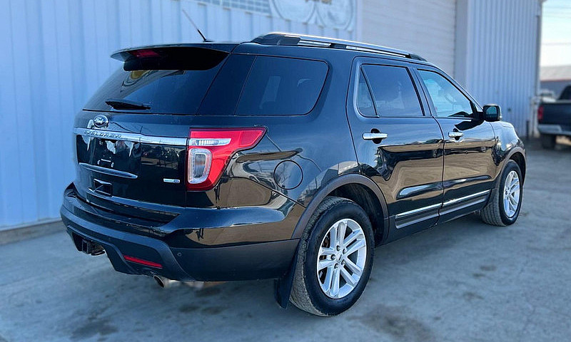 2015 Ford Explorer X...