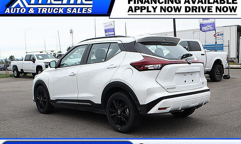 2024 Nissan Kicks Sr...