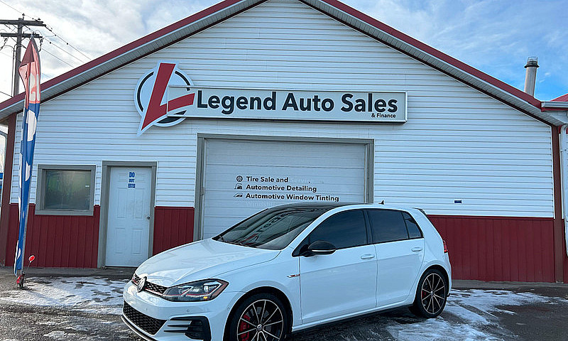 2021 Volkswagen Golf...