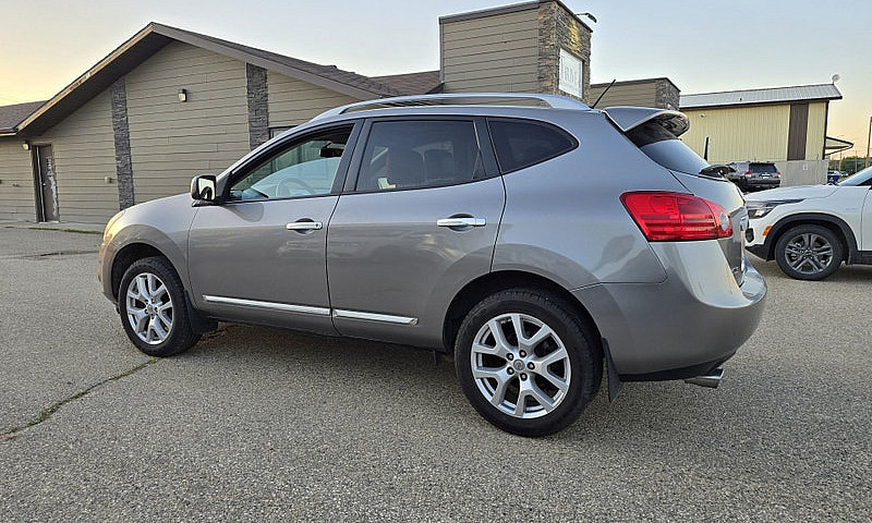2011 Nissan Rogue Sv...