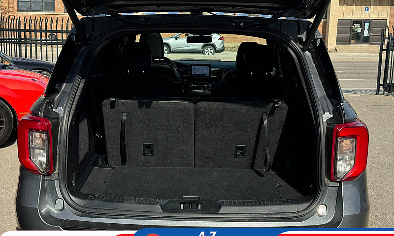 2023 Ford Explorer S...