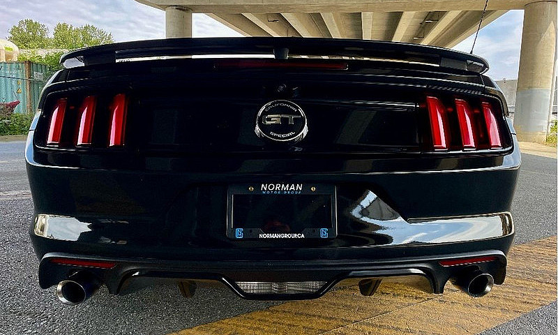 2016 Ford Mustang 5....
