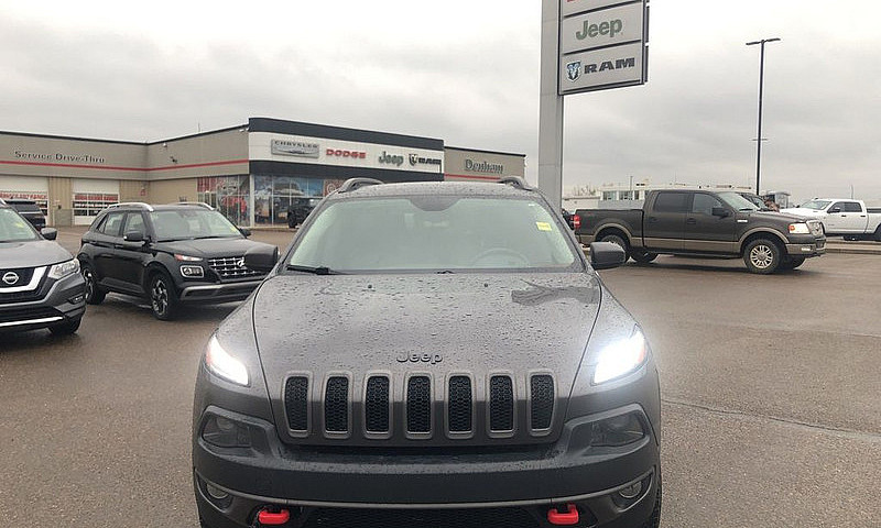 2016 Jeep Cherokee T...