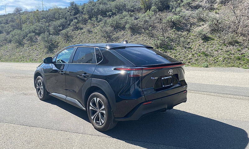 2023 Toyota Bz4X Xle...