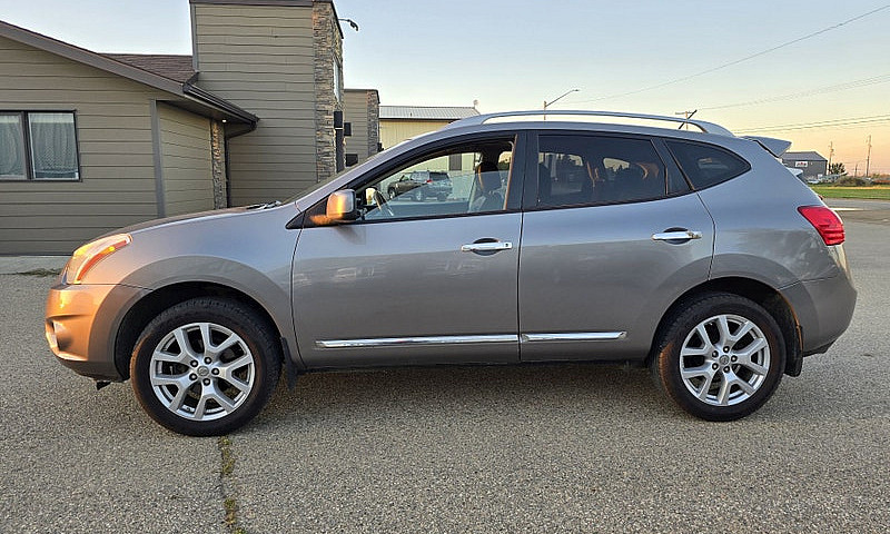 2011 Nissan Rogue Sv...