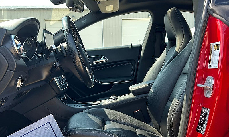 2016 Mercedes-Benz C...