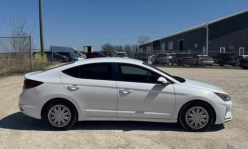 2020 Hyundai Elantra...