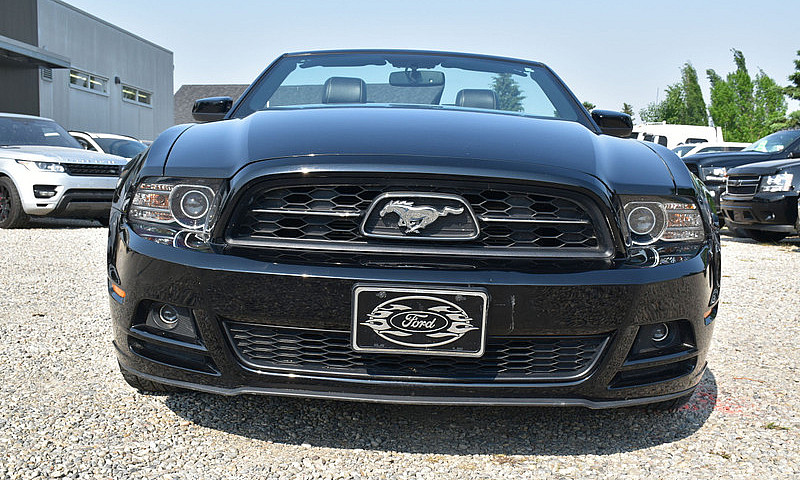 2014 Ford Mustang **...