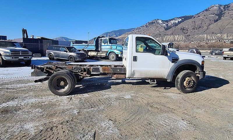 2008 Ford F550...