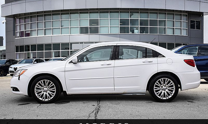2014 Chrysler 200 To...