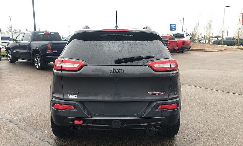 2016 Jeep Cherokee T...