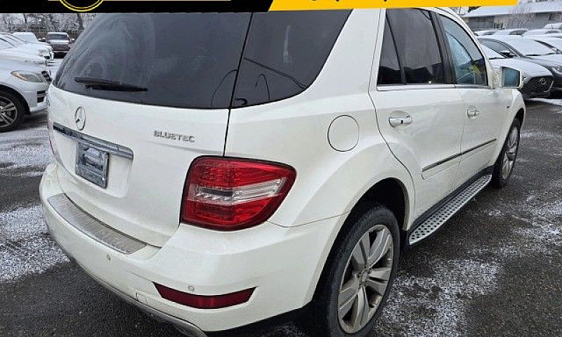 2011 Mercedes-Benz M...
