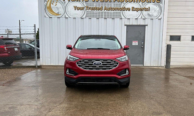 2020 Ford Edge Titan...