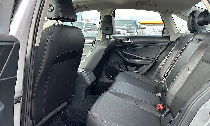 2021 Volkswagen Jett...
