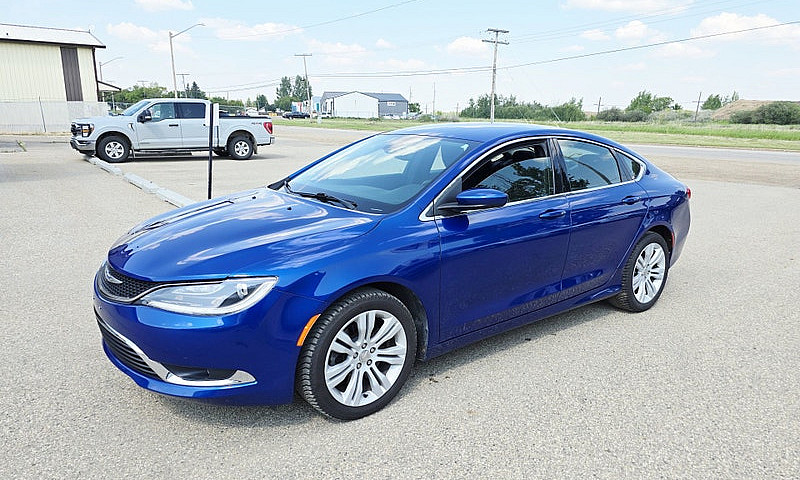 2015 Chrysler 200 Li...