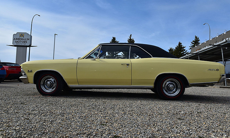 1966 Chevrolet Cheve...