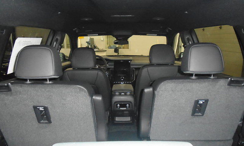 2025 Gmc Acadia At4...