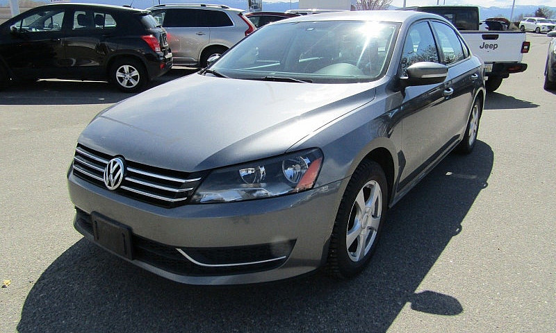 2013 Volkswagen Pass...