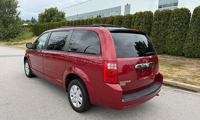 2010 Dodge Grand Car...