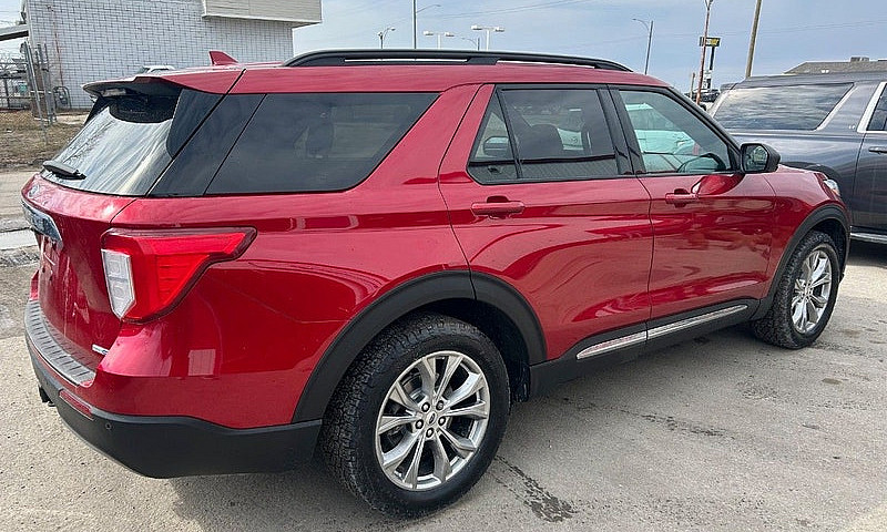 2020 Ford Explorer...