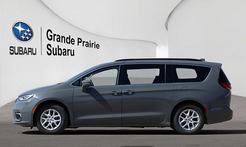 2022 Chrysler Pacifi...
