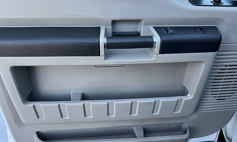 2008 Ford F-550 Serv...