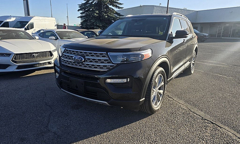 2023 Ford Explorer L...