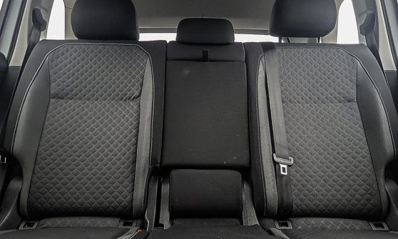 2021 Volkswagen Tigu...