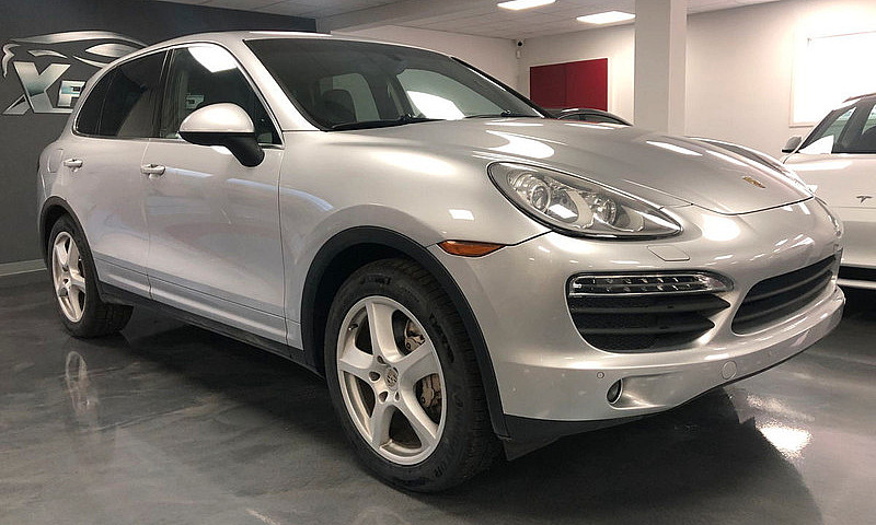 2011 Porsche Cayenne...