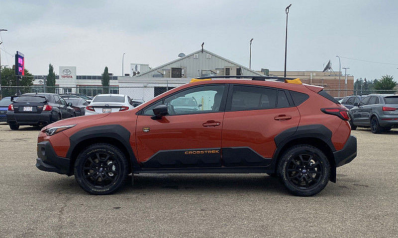 2025 Subaru Crosstre...