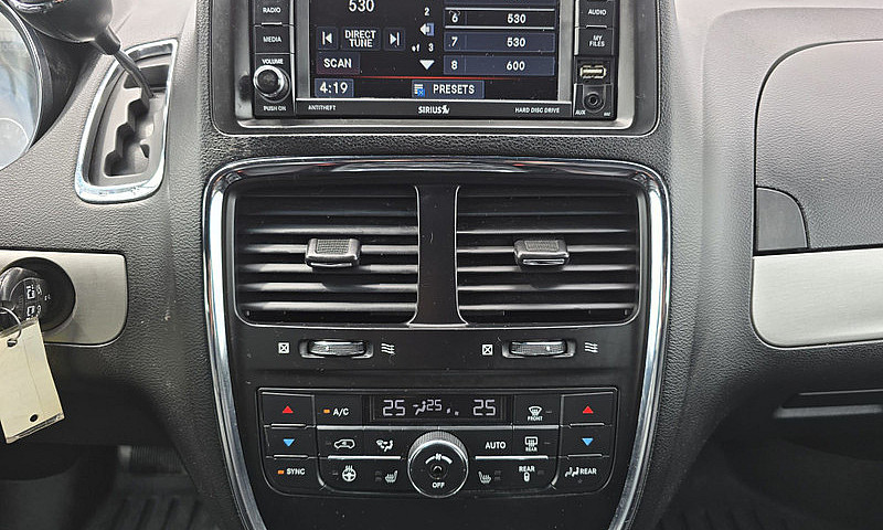 2017 Dodge Grand Car...